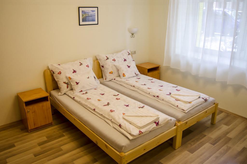 Csongradi Vendegvaro Apartmanok, Szarka Haz Exteriér fotografie
